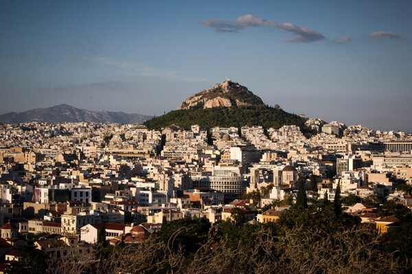 Oι Κινέζοι σάρωσαν την Ελλάδα - Αγόρασαν ακίνητα 258 εκατομμυρίων ευρώ το 2017