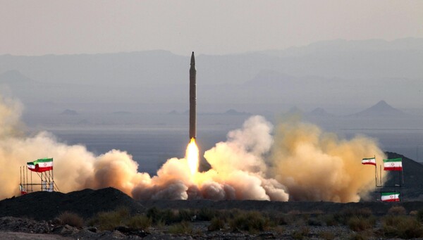Το Ιράν επεκτείνει το πυραυλικό του πρόγραμμα