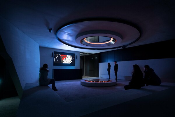 Μέσα στο ολοκαίνουριο Μουσείο James Bond που μόλις εγκαινιάστηκε στην Αυστρία