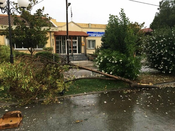 Εκτεταμένες ζημιές και προβλήματα από την κακοκαιρία που έπληξε ανατολική Μακεδονία και Ξάνθη