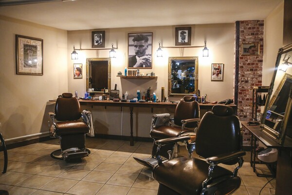 Peaky Barbers Athens: ένα παραδοσιακό, εγγλέζικου στυλ barbershop