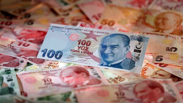 JP Morgan: Κίνδυνος δραστικής συρρίκνωσης της τουρκικής οικονομίας - Πρέπει να αποπληρώσει χρέος 179 δισ. $ μέχρι τον Ιούλιο