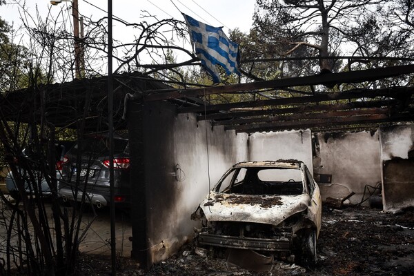 Μέτρα άμεσης στήριξης στους πληγέντες από τη φονική πυρκαγιά