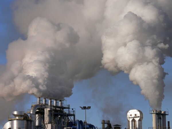 Δραστική μείωση των εκπομπών αερίων του θερμοκηπίου κατά 40% ως το 2030
