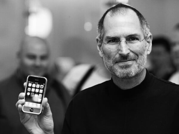 Ιδού τι σημαίνει το "i" των iPhone