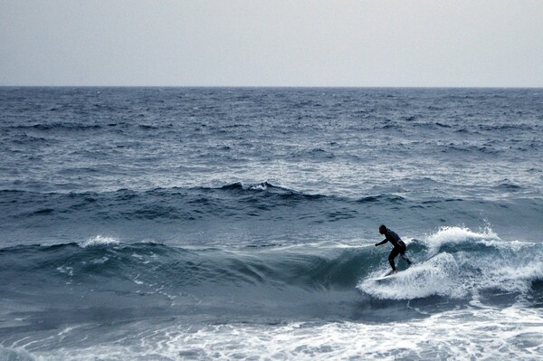 Oι surfers της Τήνου