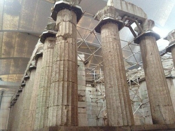 Μια μέρα στον ναό του Επικούριου Απόλλωνα με βροχές και ομίχλες