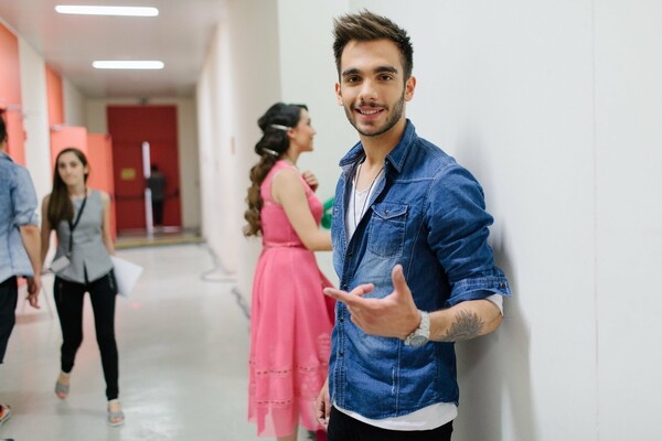 Backstage στο live του X-Factor: εκεί που πεθαίνει το εναλλακτικό