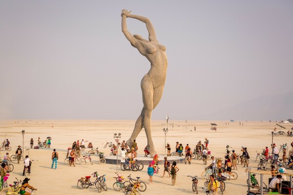 Ο Burning Man μετακομίζει από την έρημο της Νεβάδα στο Μουσείο Smithsonian