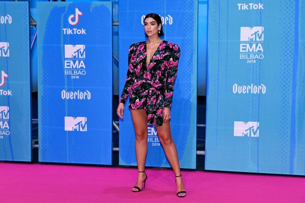 MTV EMA: Οι νικητές, το κόκκινο χαλί και η Σταρ Ελλάς Ιωάννα Μπέλα στα βραβεία
