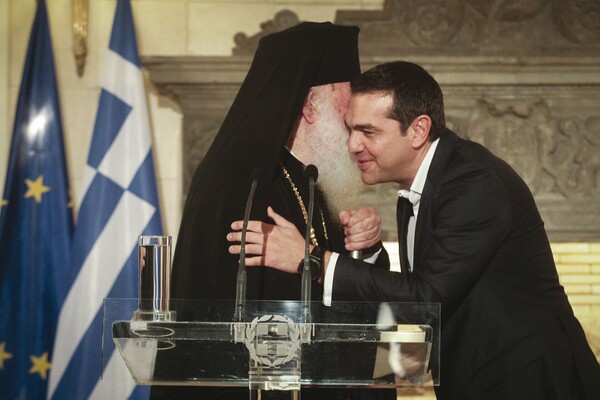 «Θρησκευτική ουδετερότητα», ΕΡΤ και ο Σόρος: Πώς ο ΣΥΡΙΖΑ προσπαθεί να επιπλεύσει