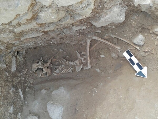 «Παιδί-βαμπίρ» ενταφιασμένο σε νεκρόπολη της Ιταλίας - Ανακαλύφθηκε με μια πέτρα στο στόμα