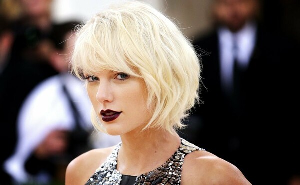 Ο νέος έρωτας της Taylor Swift είναι αυτός ο 26χρονος που παίζει στο επόμενο φιλμ του Γιώργου Λάνθιμου