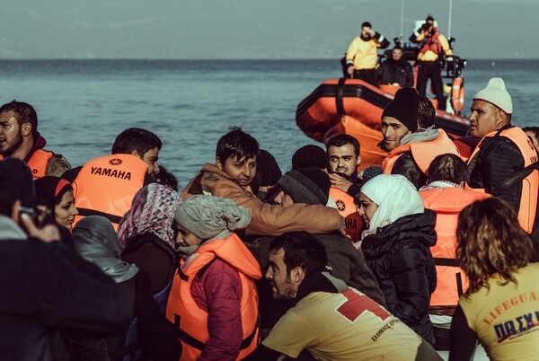 Οι αφίξεις δίνουν νέο νόημα στη γιορτή της ελπίδας