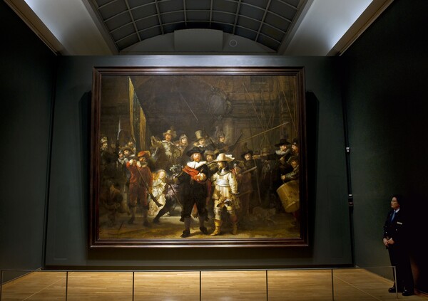 O εμβληματικός πίνακας «Νυχτερινή Περίπολος» του Ρέμπραντ θα αποκατασταθεί σε δημόσια θέα