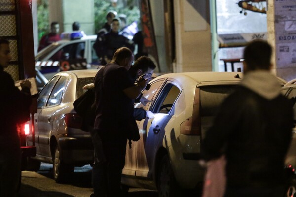 Ένωση Αστυνομικών Υπαλλήλων Αθηνών: Δολοφονική η επίθεση στο Α.Τ. Ομόνοιας- Φωτογραφίες από τους τραυματίες