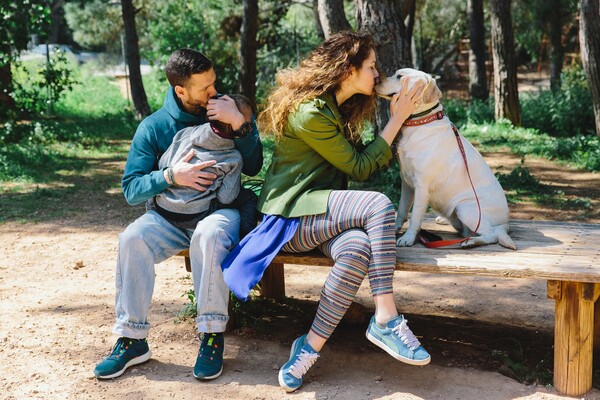 Γνωρίστε τη Sugar, τον μοναδικό σκύλο ειδοποίησης διαβήτη στην Ελλάδα
