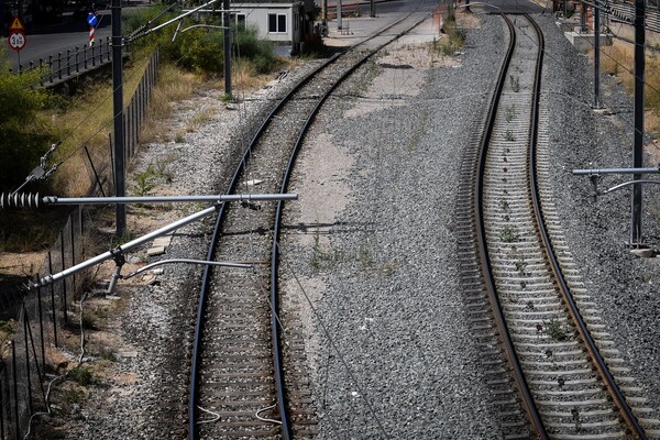 Εντοπίστηκε σορός άνδρα σε ράγες τρένου έξω από τη Θεσσαλονίκη