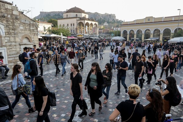 Στα μαύρα κατά της εμπορίας ανθρώπων - Φωτογραφίες από το Walk For Freedom στην Αθήνα