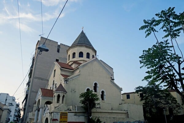 Ανάμεσα στην κίνηση και την ακινησία