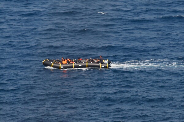 Διάσωση βάρκας με πάνω από 25 μετανάστες στο Θρακικό Πέλαγος