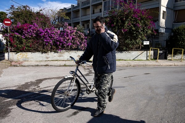 Οι τρεις ψαράδες που έλαβαν την ελληνική ιθαγένεια μιλούν για τη ζωή τους και τις δραματικές στιγμές στο Μάτι