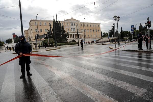 Επίσκεψη Μέρκελ: Άνοιξε το μετρό- Αποκαθίσταται μετά το χάος η κυκλοφορία