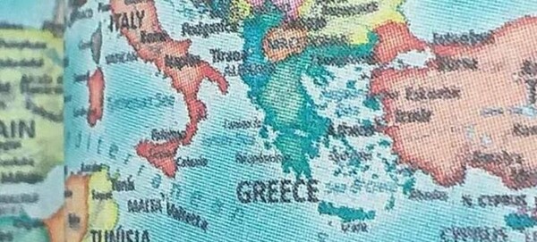 Ξήλωσαν ολόκληρο τμήμα στην ΕΛΑΣ για το ημερολόγιο με το «Μακεδονία» και «Βόρεια Κύπρος»