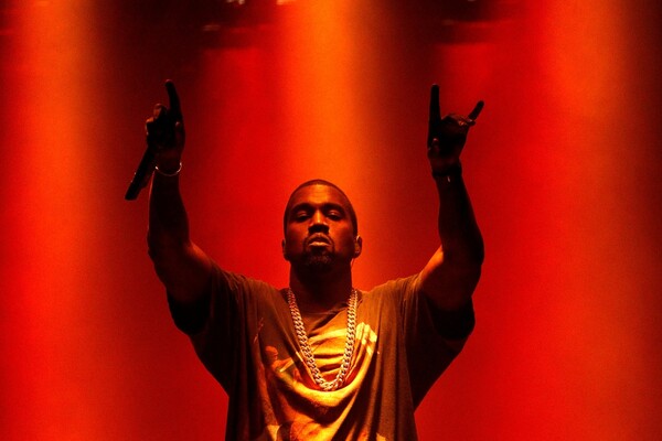 Ο Kanye West πρέπει να ξαναρχίσει τα χάπια του (και να περιορίσει το Twitter)