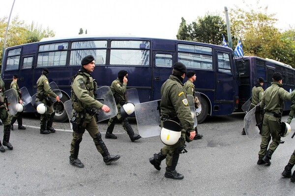 Δρακόντεια μέτρα ασφαλείας, 2000 αστυνομικοί και απαγόρευση συγκεντρώσεων στην Αθήνα για την Μέρκελ