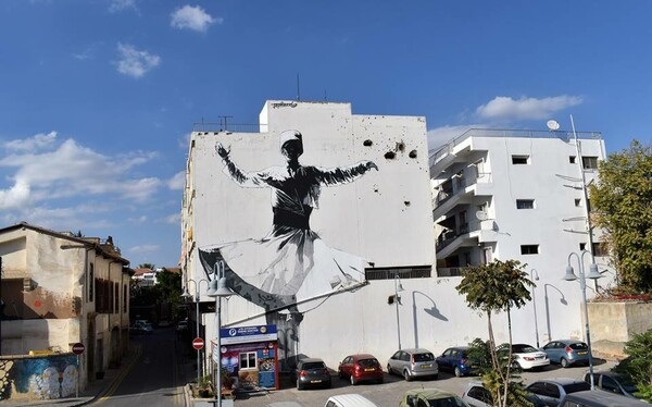 Ο Paparazzi είναι ο πιο δημοφιλής street artist της Κύπρου (και του Ψυρρή)