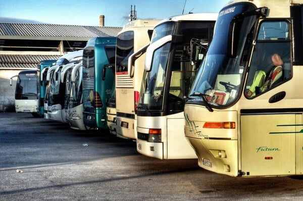 Μεθυσμένος οδηγός ΚΤΕΛ μετέφερε μαθητές στο Λασίθι