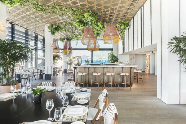 The Grand by Interni: Επισκεφθήκαμε το νέο εστιατόριο του ξενοδοχείου Grand Hyatt Athens