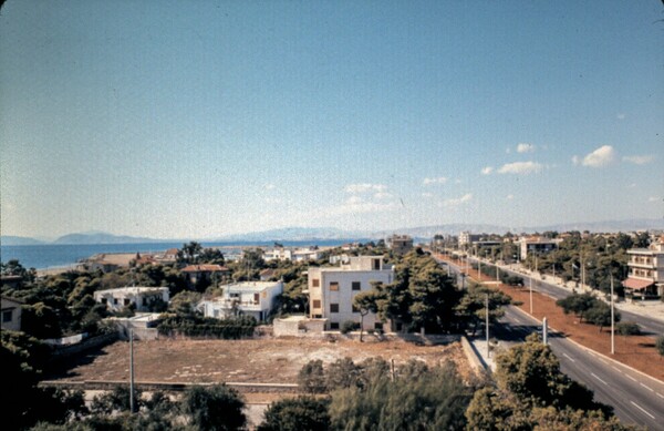 Η Γλυφάδα το 1970 μέσα από το φακό ενός ξένου ταξιδιώτη