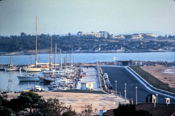 Η Γλυφάδα το 1970 μέσα από το φακό ενός ξένου ταξιδιώτη