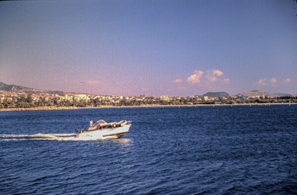 Η Γλυφάδα το 1970 μέσα από το φακό ενός ξένου ταξιδιώτη