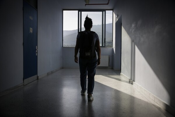Στην Ελλάδα αυτοκτονούν πολύ περισσότεροι άντρες - Τα στοιχεία για την αυτοχειρία