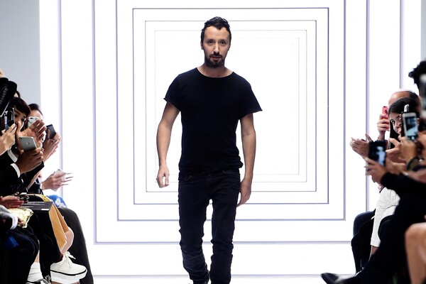 Είναι ο Anthony Vaccarello ο νέος βασιλιάς της γαλλικής μόδας;