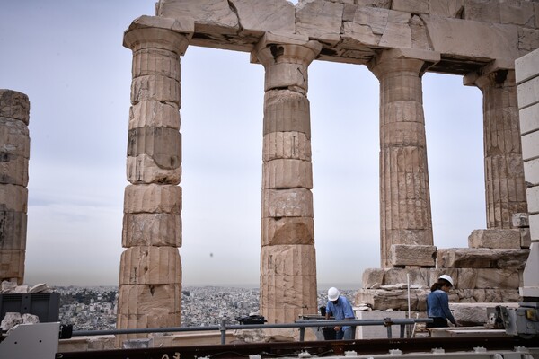 Η αποκατάσταση του Παρθενώνα - Εντυπωσιακές φωτογραφίες από τις εργασίες στην Ακρόπολη