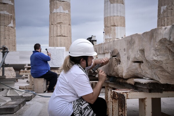 Η αποκατάσταση του Παρθενώνα - Εντυπωσιακές φωτογραφίες από τις εργασίες στην Ακρόπολη