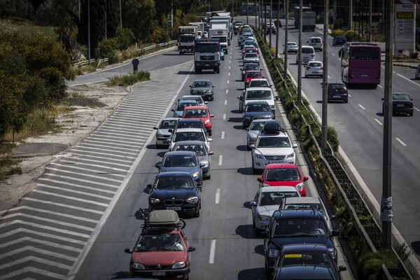 Πάσχα 2019: Με αργούς ρυθμούς και μποτιλιάρισμα η έξοδος των Αθηναίων