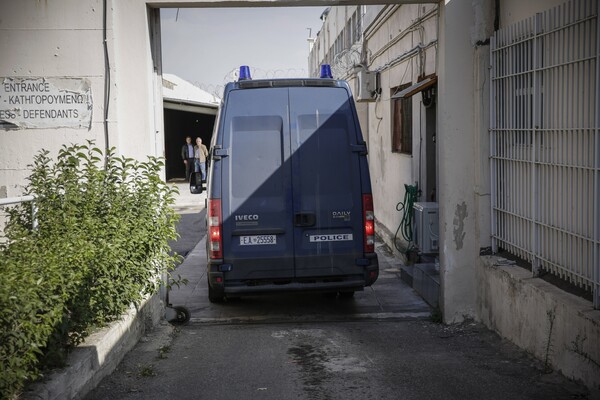 «Μαφία των φυλακών»: Προφυλακίζεται η κατηγορούμενη δικηγόρος