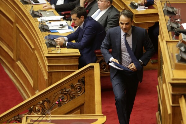 Δημοσκόπηση: Προβάδισμα 9,8% της ΝΔ έναντι του ΣΥΡΙΖΑ