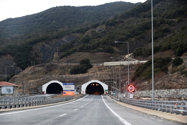 Τροχαίο σε σήραγγα στην Εγνατία Οδό - Πώς διεξάγεται η κυκλοφορία