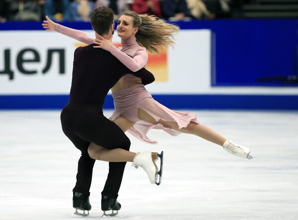 Παπαδάκη και Σιζερόν στην κορυφή του κόσμου - Παγκόσμιοι πρωταθλητές με μαγικό χορό στον πάγο