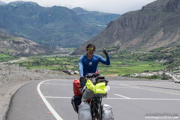 Τζάκι Τσεν: Ο ποδηλάτης των 4 ηπείρων είναι στην Ελλάδα