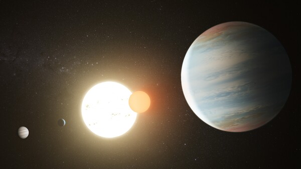 Ανακαλύφθηκαν τρεις πλανήτες που περιστρέφονται ταυτόχρονα γύρω από δύο ήλιους