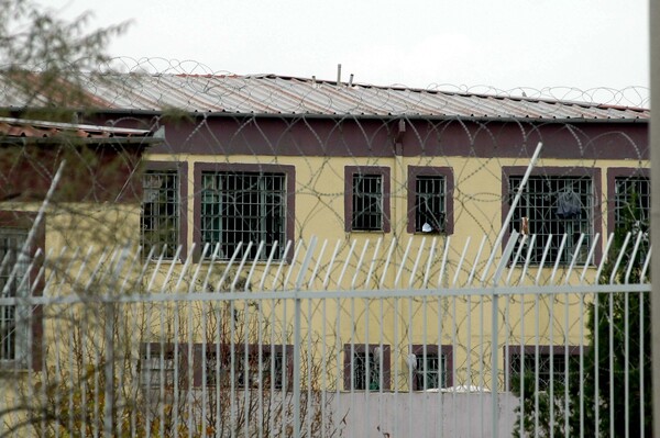 Καταγγελία για νέο ξυλοδαρμό σωφρονιστικού υπαλλήλου στις φυλακές Λάρισας
