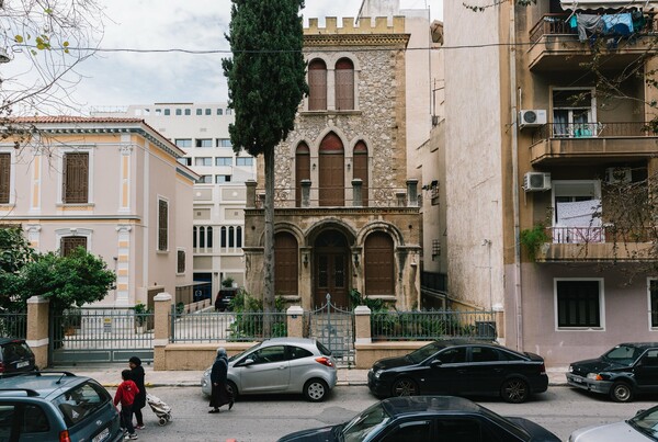 Πέντε νεογοτθικοί πύργοι της Αθήνας που θυμίζουν Κεντρική Ευρώπη