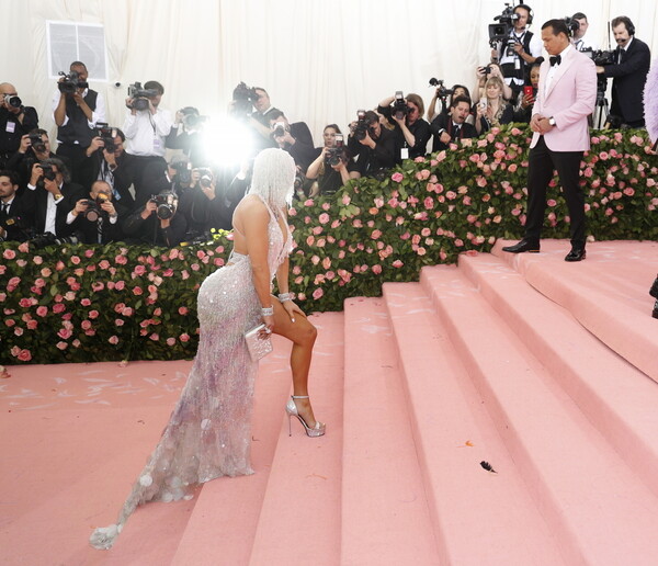 Οι τολμηρές του Met Gala 2019 - Οι σταρ με τις πιο γυμνές εμφανίσεις